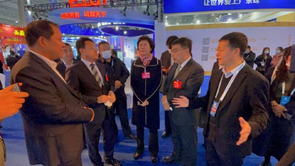 �ڄ�(w��)Ʒ��չ